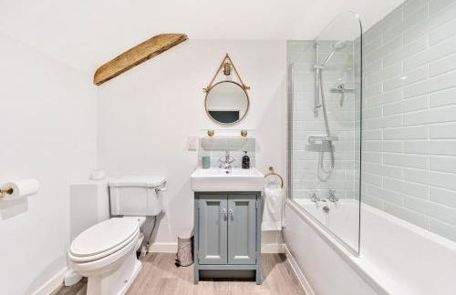 Woodcutter's Cottage - Photo 7