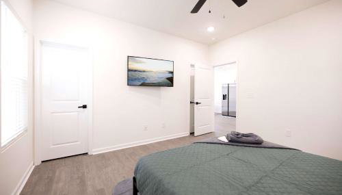 4 Min to Downtown - 10 to Elon - Washer and Dryer - Foto 3