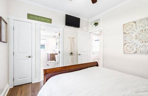 Foxfire - Secluded Zen Retreat with Spa & Views - Photo 3