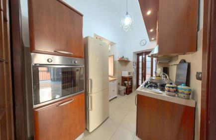 Guada House - Photo 30