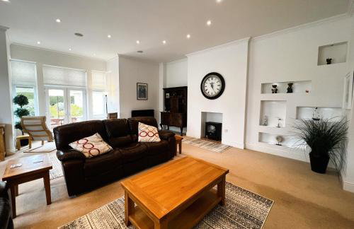 2 Shanklin Manor - Ground Floor apartment overlooking Park in Shanklin Old Village - Photo 22