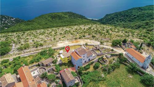 Cozy Home In Cres With House A Panoramic View - Foto 2, Garden