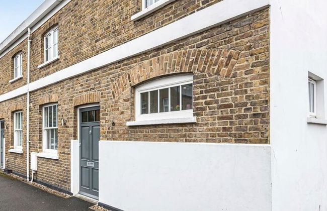 Windsor Mews by Stay Focused SA - Photo 26