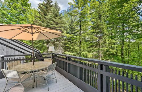 Luxe Plymouth Chalet with Indoor Pool and 3 Decks! - Foto 21