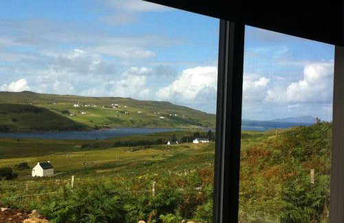 The Byre, Glasphein-Panoramic sea and glen views - Foto 11