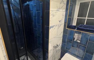 Marble blue flat, City of Gloucester - Foto 3