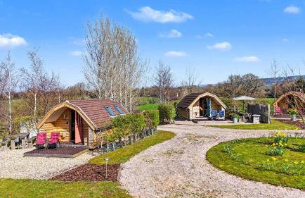 Willow Stylish pod with peaceful rural views - Photo 32