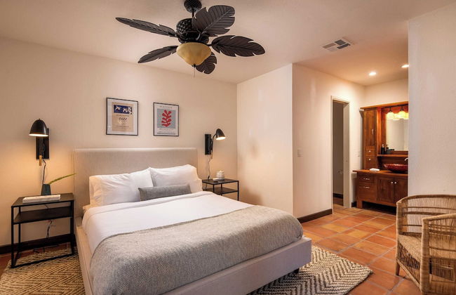 Endless Summer by Avantstay Serene Beachfront Escape w/ Sunset Views! - Photo 4