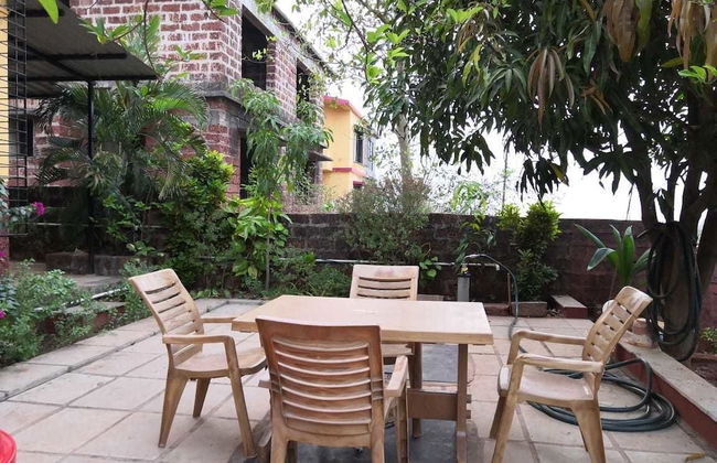 Ekdant Holiday Home Ganpatipule - Photo 1