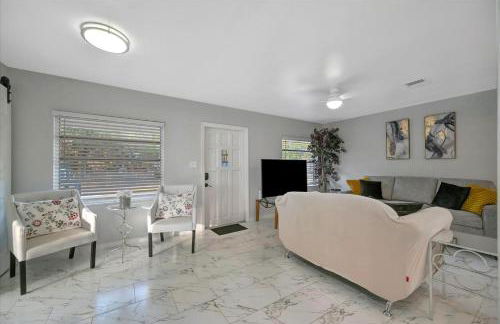 Sleeps 8 Near Busch Gardens with BBQ and Fenced Yard - Foto 20