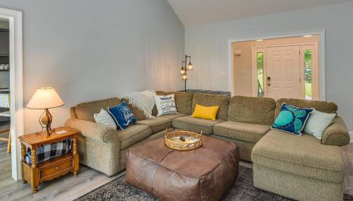 South Carolina Retreat with Fireplace and Lake Access! - Foto 5