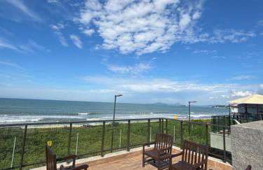 Apartamento Frente Mar, Churrasqueira, Piscina, Jacuzzi, 20 Minutos do Beto Carrero - Foto 40