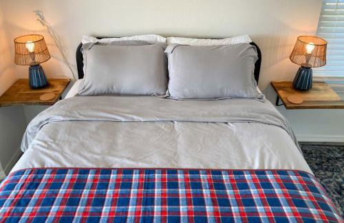 Peekaboo Water Views Lake O the Cherokees Cabin - Foto 11