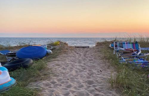 Beach View Cottage - On the Lake - Foto 36