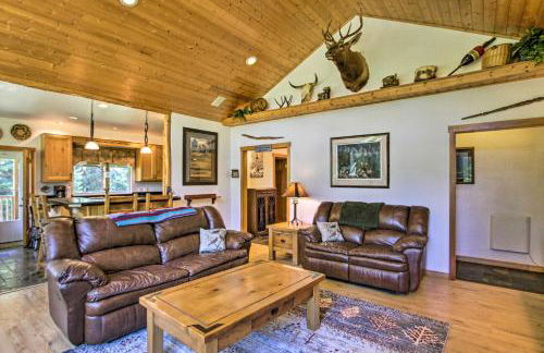 Serene South Bend Family Escape Dogs Welcome - Photo 5