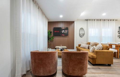 Elevated Gem - Sleeps 12 - 20 mins to Downtown Chicago - Foto 2