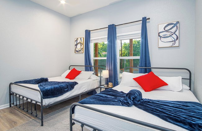 Experience Convenience w/ 4br/3ba Near Alamodome - Foto 9