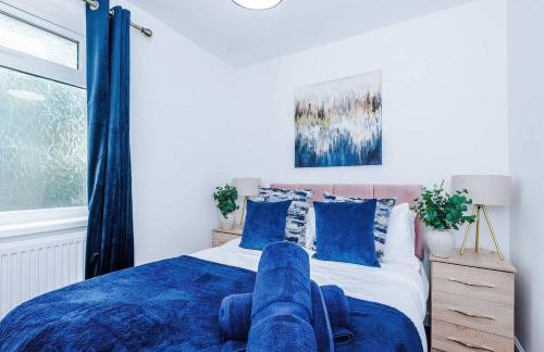 Comfy 3-BR Wirral Home | Free Parking & Wi-Fi - Foto 5