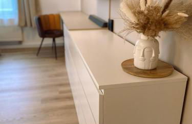 371living, Altbau-Charme am Kaßberg, Perfekt für Workation, Urlaub oder Kurztrip, Entdecke Chemnitz, Moderne Küche, Waschmaschine, Smart TV, Schnelles WLAN, Bequemes Bett - Foto 7