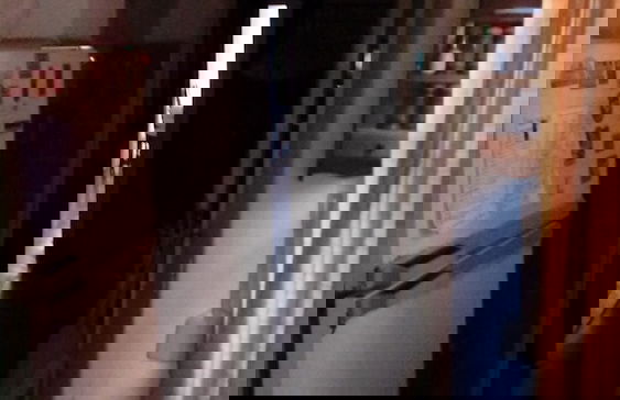 Room in Guest Room - Negotiating Men: Special Guest Artists - Foto 14