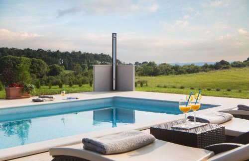 Modern Villa San Martino Heated Pool, Jacuzzi & Privacy - Foto 4