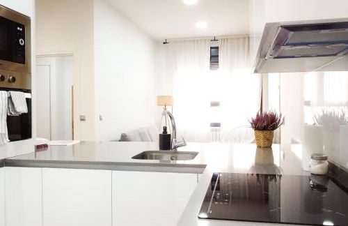 Elegante Apartamento LAUD1 - Nuevo/Familia/Wifi/TV - Foto 44