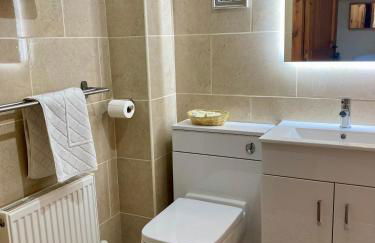 The Old Mill Holiday Cottages, Nr Mold - Foto 2