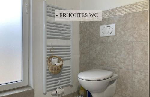 Haus Krabbe Zimmer ohne Küche, zentral gelegen zwischen Cuxhaven und Bremerhaven, Unterstellmöglichkeit für Fahrräder und E-Bikes, hauseigener Parkplatz, Hunde kostenfrei willkommen - Foto 20