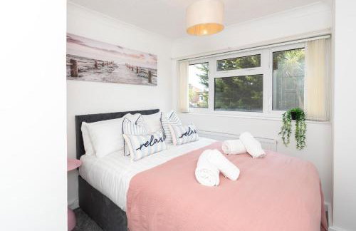 3-Bedroom Cosy Stunning Central Home, Sleeps 8 with Parking and Private Garden - LONG TERM STAY SPRING SPECIAL OFFER AVAILABLE! - by Blue Puffin Stays - Foto 15