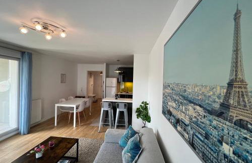 Lumière Parisienne Spacious 2BR Apartment with Terrace Free Parking Near Metro Line 13 - Foto 9