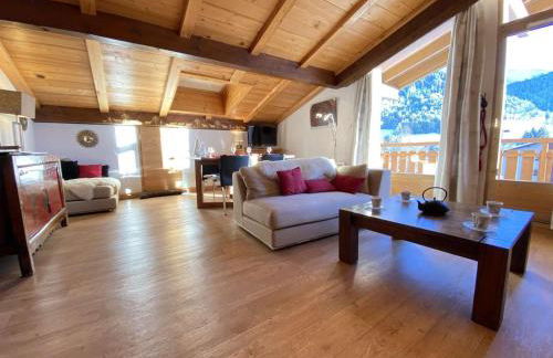 Appartement de Charme avec Cheminée à Praz sur Arly - 2 Chambres, Balcon, Proche Ski et Centre - FR-1-603-80 - Foto 4
