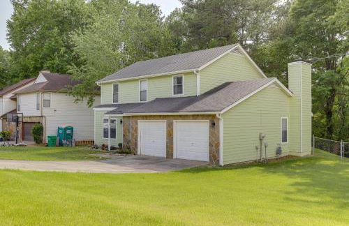 4 Mi to Stone Mountain Retreat with Office! - Foto 24