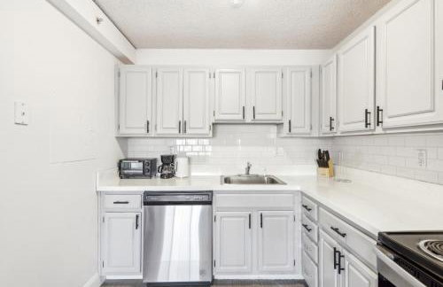 Legacy at Imperial Village 601 I 2 Bed 2 Bath - Foto 11