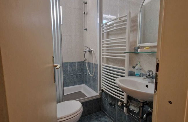 Coastal Apartment - Sleeps 6, Balcony & Parking - Foto 18