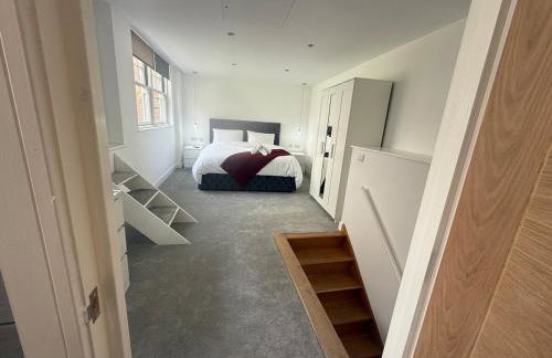 Stylish 3 bed spacious flat - Foto 20