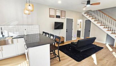 The Guesthouse at Pine Forest Hideaway - Near Jordan Lake & 12 Minutes to UNC - Foto 4