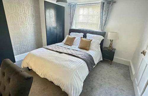 Historic Charm: *Perfect For Group Getaways* - Photo 24