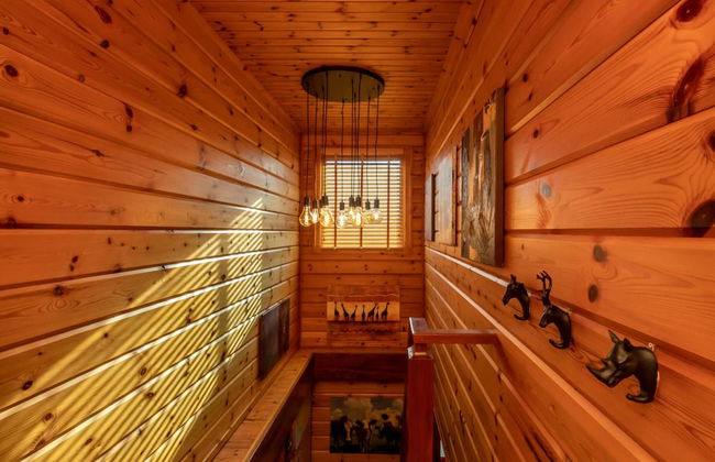 Nice Holiday Home With Beautiful Views - Photo 1