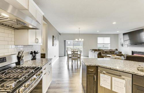 Spacious and Modern Home with Deck in Oregon! - Foto 10