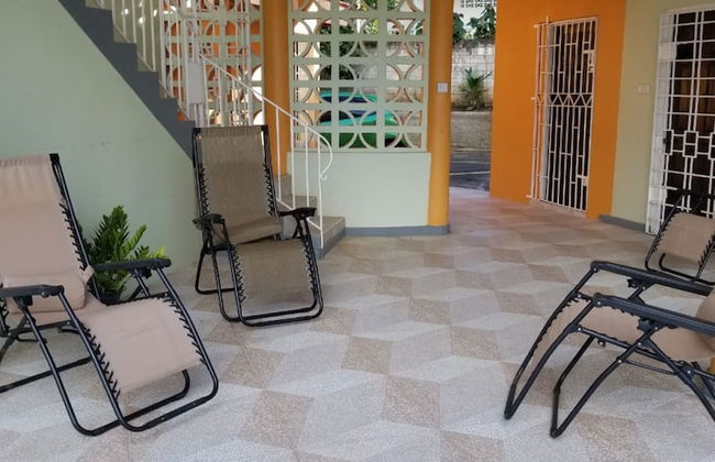 Holiday House at Villa Montego - Photo 24