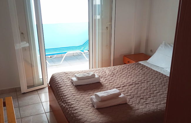 Agios Georgios - 2 Beds - Sleeps 5 - Free Parking - Foto 11