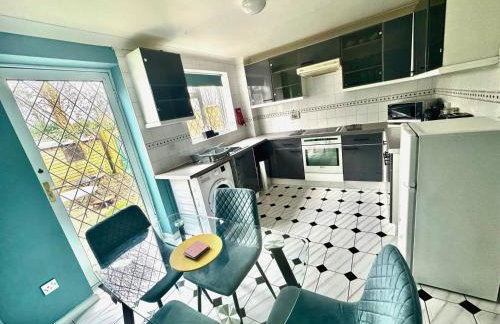 Homely 2 bedroom house, parking - Foto 5