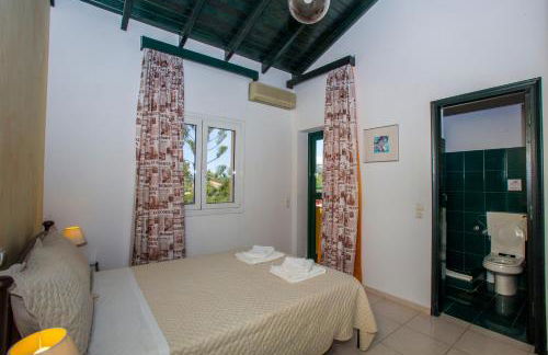 Sandy Beach Villas and Apartments - Photo 40