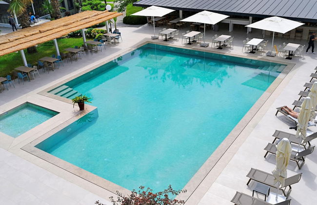 Dorman Suites Hotel - Photo 42