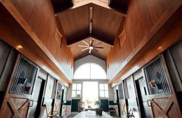 Scenic Barn B&B with Private Bath & Country Breakfast near Old Hickory Lake – Gallatin, Tennessee - Foto 1