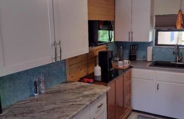 Lemon Bay Cottage in Historic Englewood Village - Foto 8