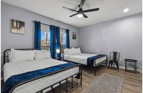 Retreat to a Brand-new Downtown Home 4br/3ba! - Foto 27