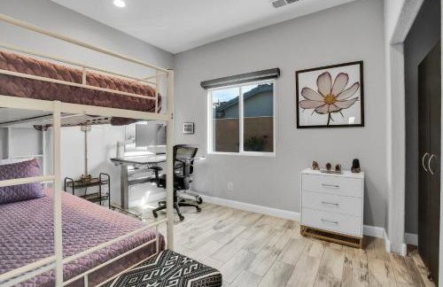 Near Downtown Palm Springs Home with Mountain Views - Foto 27