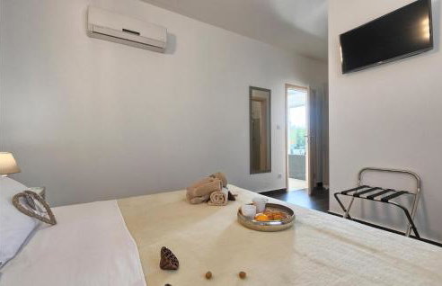 Amazing Home In Naselje Muzini - Foto 24