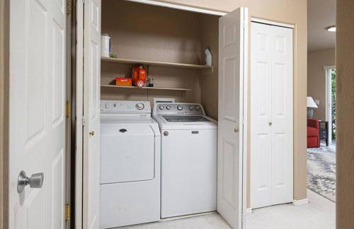 Contemporary Turnagain Townhome - Foto 7